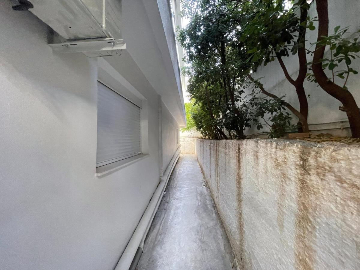 Key Biscayne Charming 50Sqm Apt In Paleo Faliro Apartment Athena Bagian luar foto